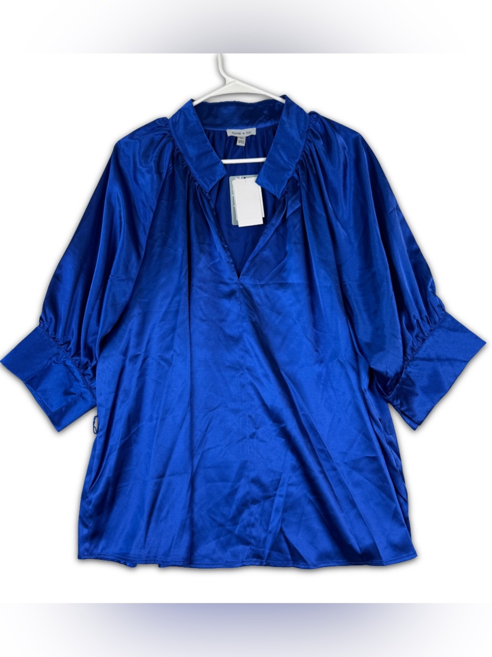 Floral Ivy Blouse Womens XL Blue Satin 3/4 Sleeve V Neck Missing Belt NWT